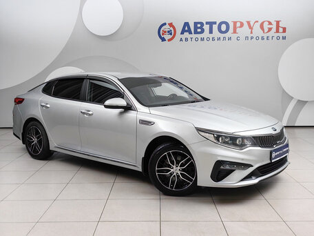 2019 Kia Optima IV Рестайлинг, серебристый, 1448000 рублей, вид 1