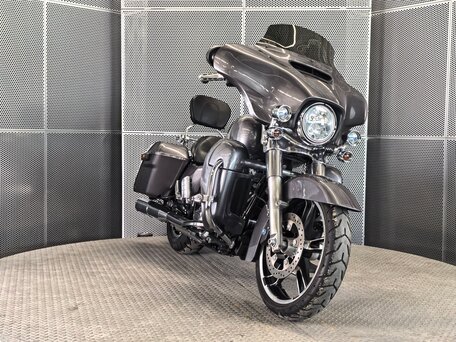 2013 Harley-Davidson Street Glide, серый, 1299000 рублей, вид 3