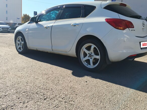 2012 Opel Astra J, белый, 550000 рублей - вид 5