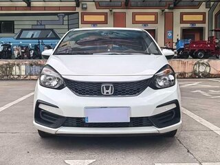 2023 Honda Fit Crosstar IV Рестайлинг, белый, 1000000 рублей, вид 2