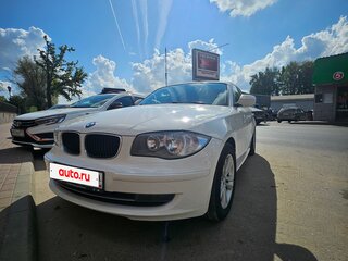 2011 BMW 1 серии 116i I (E81/E82/E87/E88) Рестайлинг, белый, 1100000 рублей, вид 1