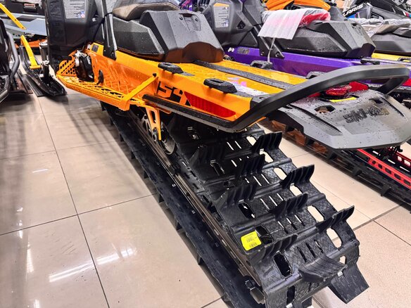 2026 BRP Summit X Expert 850 E-TEC Turbo R, оранжевый, 3190000 рублей - вид 2