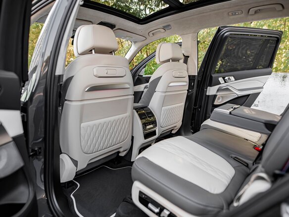 2026 BMW X7 40d I (G07) Рестайлинг, серый, 18190000 рублей - вид 28