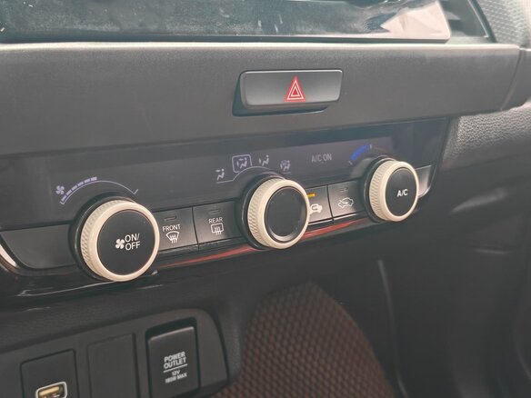 2023 Honda Fit IV Рестайлинг, белый, 1285005 рублей - вид 9