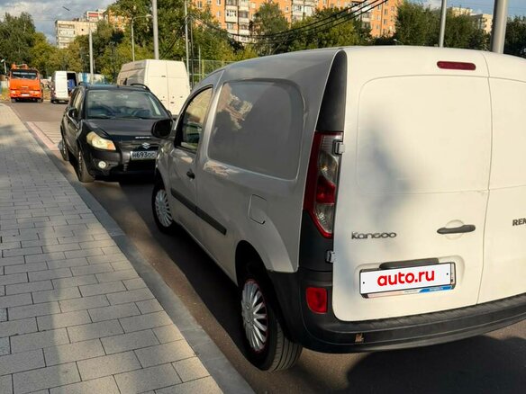 2014 Renault Kangoo II Рестайлинг, белый, 750000 рублей - вид 12