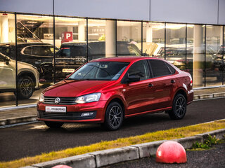 2015 Volkswagen Polo V Рестайлинг, красный, 824777 рублей, вид 3