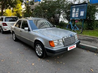 1991 Mercedes-Benz W124 200, серебристый, 1250000 рублей, вид 2