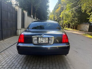 1998 Lincoln Town Car III, синий, 1950000 рублей, вид 4