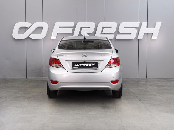 2012 Hyundai Solaris I, серебристый, 574000 рублей - вид 3