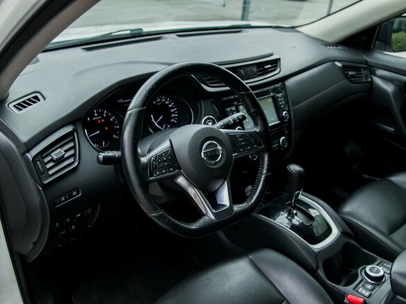 2019 Nissan X-Trail III Рестайлинг, белый, 1830000 рублей - вид 14