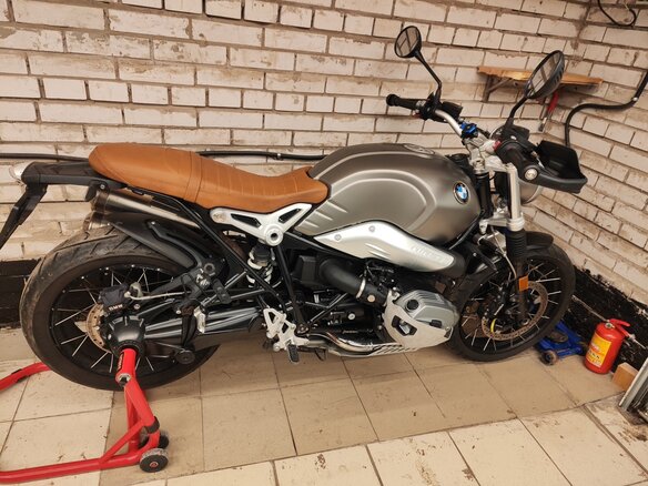 2016 BMW R Nine T Scrambler, серебристый, 1200000 рублей - вид 2