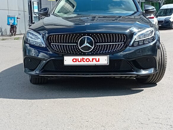 2018 Mercedes-Benz C-Класс 200 IV (W205) Рестайлинг, чёрный, 2500000 рублей - вид 1