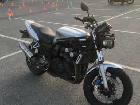 1999 Yamaha FZR600, серебристый, 160000 рублей, вид 2
