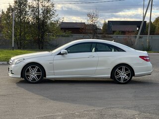 2010 Mercedes-Benz E-Класс 250 5G-Tronic IV (W212, S212, C207), белый, 1350000 рублей, вид 3