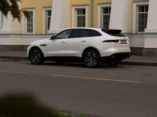 2016 Jaguar F-Pace I, белый, 1750000 рублей, вид 2