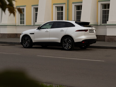 2016 Jaguar F-Pace I, белый, 1750000 рублей, вид 2