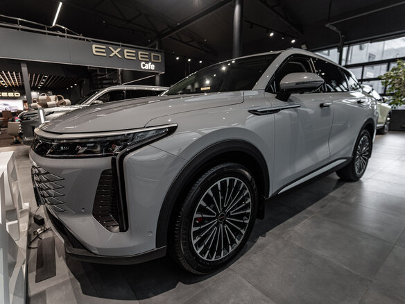 2025 Exeed RX, серый