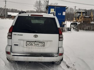 2007 Toyota Land Cruiser Prado 4-speed 120 Series Рестайлинг, серебристый, 1600000 рублей, вид 3