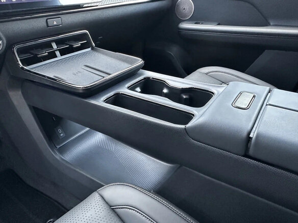 2026 Toyota bZ3X 58.3 kWh, серый, 2342000 рублей - вид 22