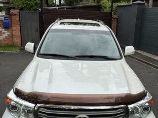 2015 Toyota Land Cruiser 200 Series Рестайлинг 1, белый, 5199000 рублей, вид 1