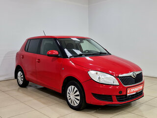 2013 Skoda Fabia II Рестайлинг, красный, 400000 рублей, вид 3