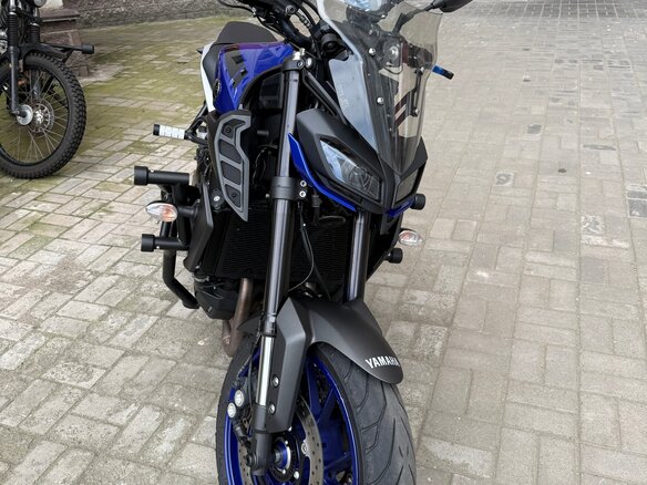 2017 Yamaha MT-09 (FZ-09), синий, 949000 рублей - вид 5