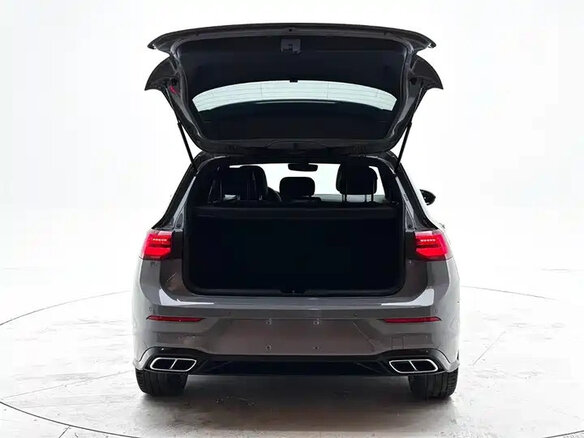 2022 Volkswagen Golf VIII, серый - вид 8