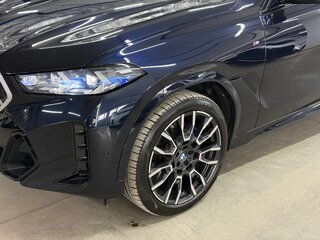 2024 BMW X6 40i III (G06) Рестайлинг, синий, 15160000 рублей, вид 2
