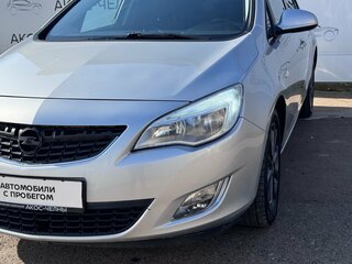 2011 Opel Astra J, серебристый, 530000 рублей, вид 3