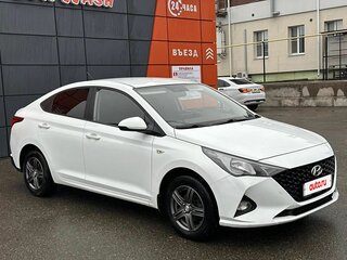 2020 Hyundai Solaris II Рестайлинг, белый, 1725000 рублей, вид 2