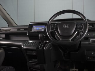 2018 Honda Stepwgn Spada V Рестайлинг, белый, 2130000 рублей, вид 5