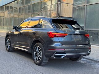 2022 Audi Q3 35 TFSI II (F3), серый, 2350000 рублей, вид 2