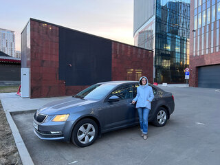 2019 Skoda Octavia III (A7) Рестайлинг, серый, 1950000 рублей, вид 4