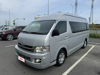 2010 Toyota HiAce H200 Рестайлинг, серебристый, 1750000 рублей, вид 2