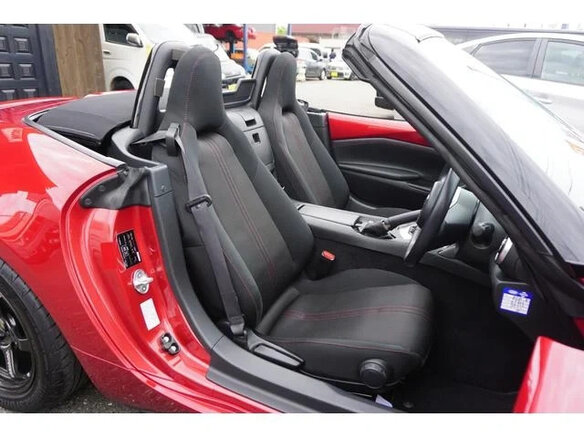 2022 Mazda Roadster IV (ND), красный - вид 15