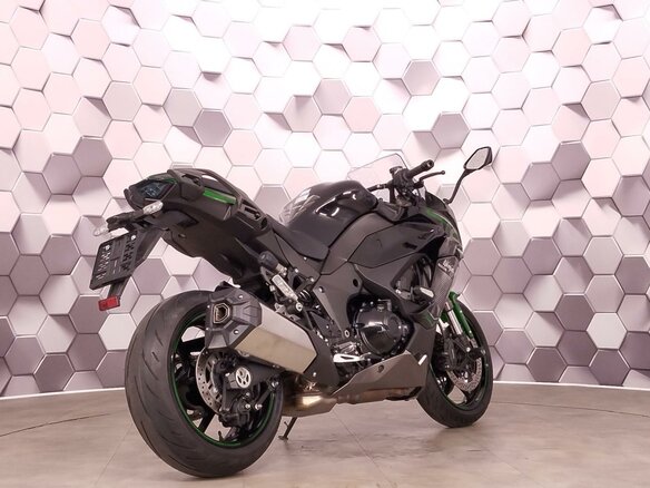 2023 Kawasaki Ninja 1000 SX, чёрный, 1229000 рублей - вид 6