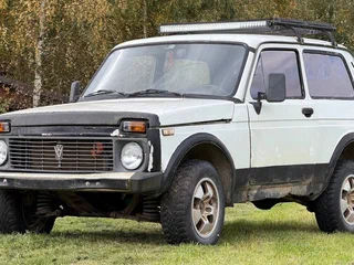1999 Lada (ВАЗ) 2121 (4x4) I Рестайлинг, белый, 50000 рублей, вид 1