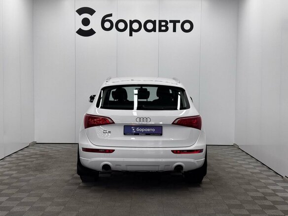 2010 Audi Q5 I (8R), белый, 1569000 рублей - вид 3