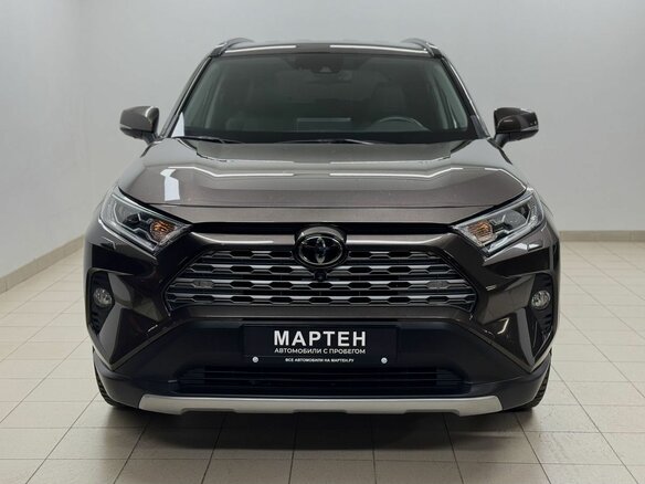 2021 Toyota RAV4 V (XA50), коричневый - вид 1