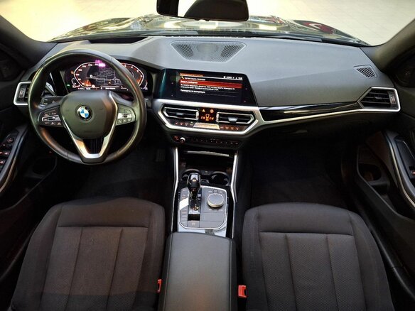 2019 BMW 3 серии 320d xDrive VII (G2x), чёрный, 3560000 рублей - вид 9