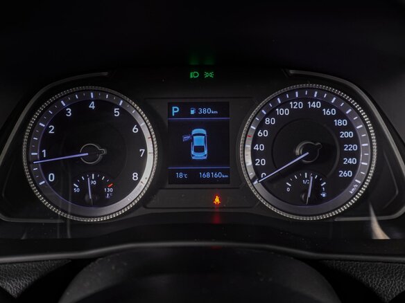 2020 Hyundai Sonata VII (LF) Рестайлинг, белый, 2479000 рублей - вид 23