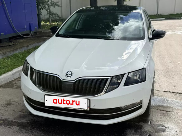 2019 Skoda Octavia III (A7) Рестайлинг, белый, 2100000 рублей - вид 2