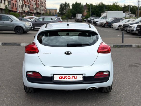 2013 Kia Ceed II, белый - вид 4