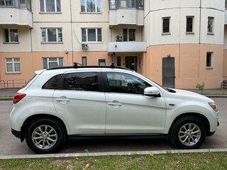 2013 Mitsubishi ASX I Рестайлинг, белый, 1036000 рублей, вид 3