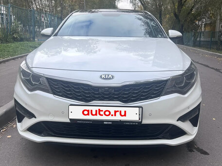 2019 Kia Optima IV Рестайлинг, белый, 1900000 рублей, вид 2