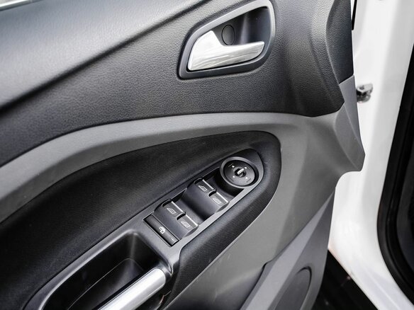 2011 Ford C-MAX II, белый, 670000 рублей - вид 21