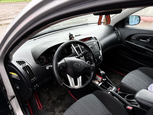 2012 Kia Ceed I Рестайлинг, серый, 620000 рублей - вид 6