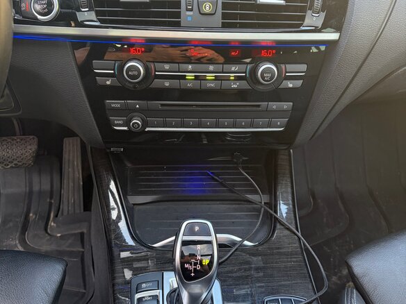 2017 BMW X3 28i II (F25) Рестайлинг, серебристый, 2000000 рублей - вид 12