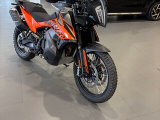 KTM 890 Adventure