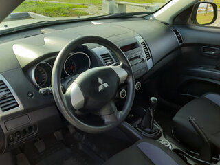 2008 Mitsubishi Outlander II, серебристый, 995000 рублей, вид 5